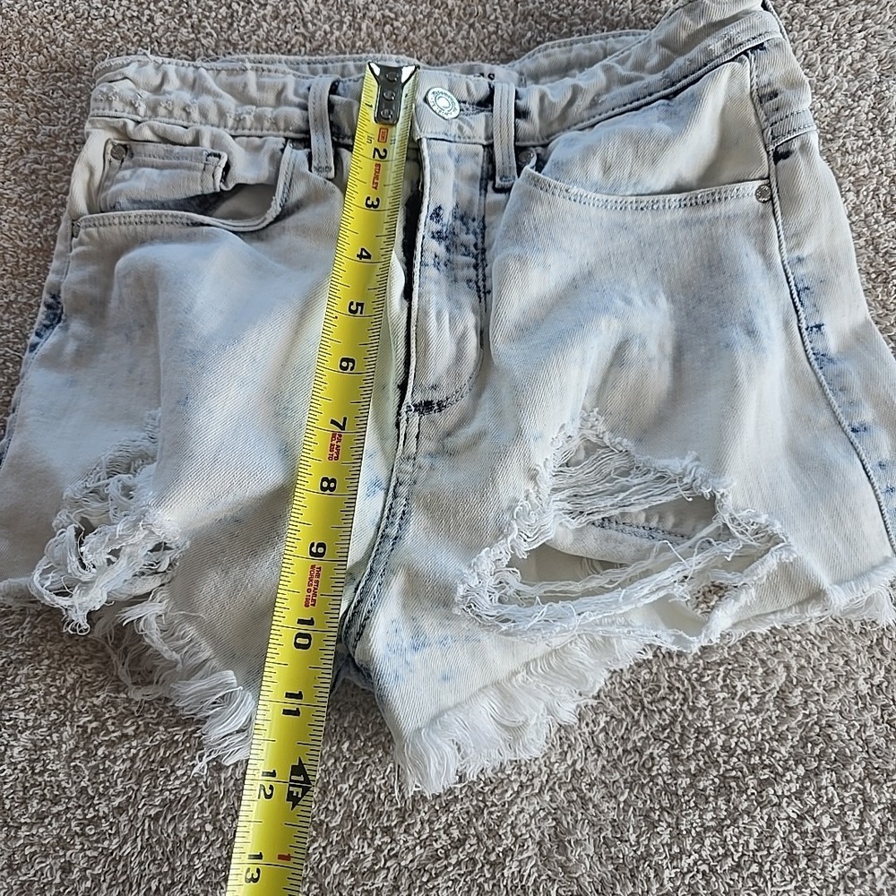 Guess Towel Bleached Denim Shorts Distressed Acid Wash Rough Hem Sz 28 Y2K 90s - Picture 13 of 16